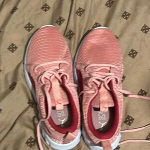 size 6 Puma light pink shoes brand new